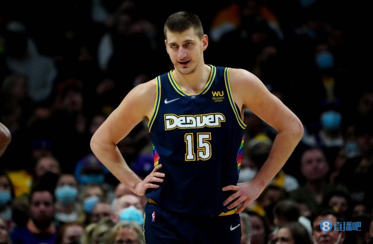 球的飞行轨 球的飞行轨